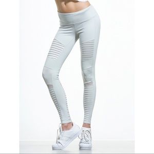 alo yoga moto legging